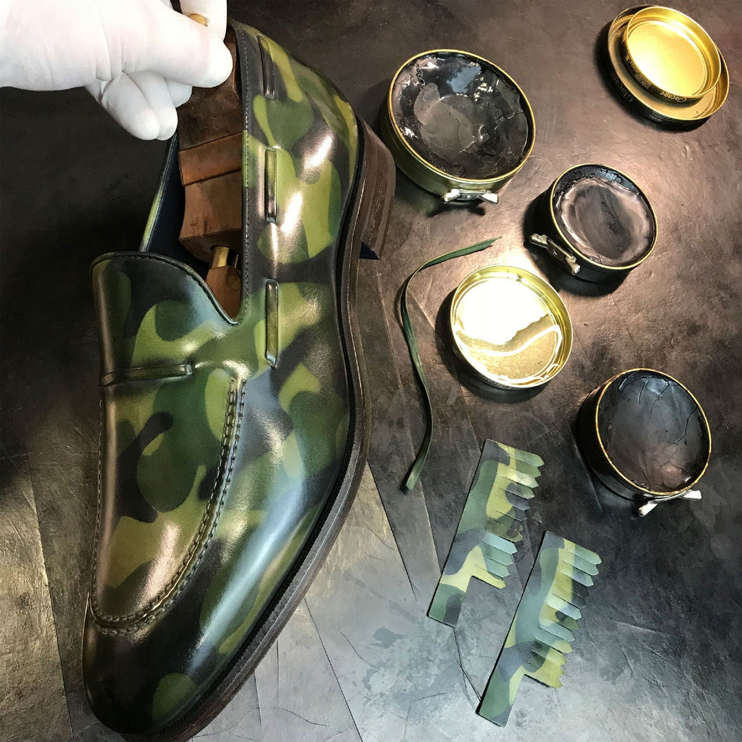 Men's Khaki Green Camo Patina Loafers with Tassels - Maison de Kingsley Couture Harmonie et Fureur Spain