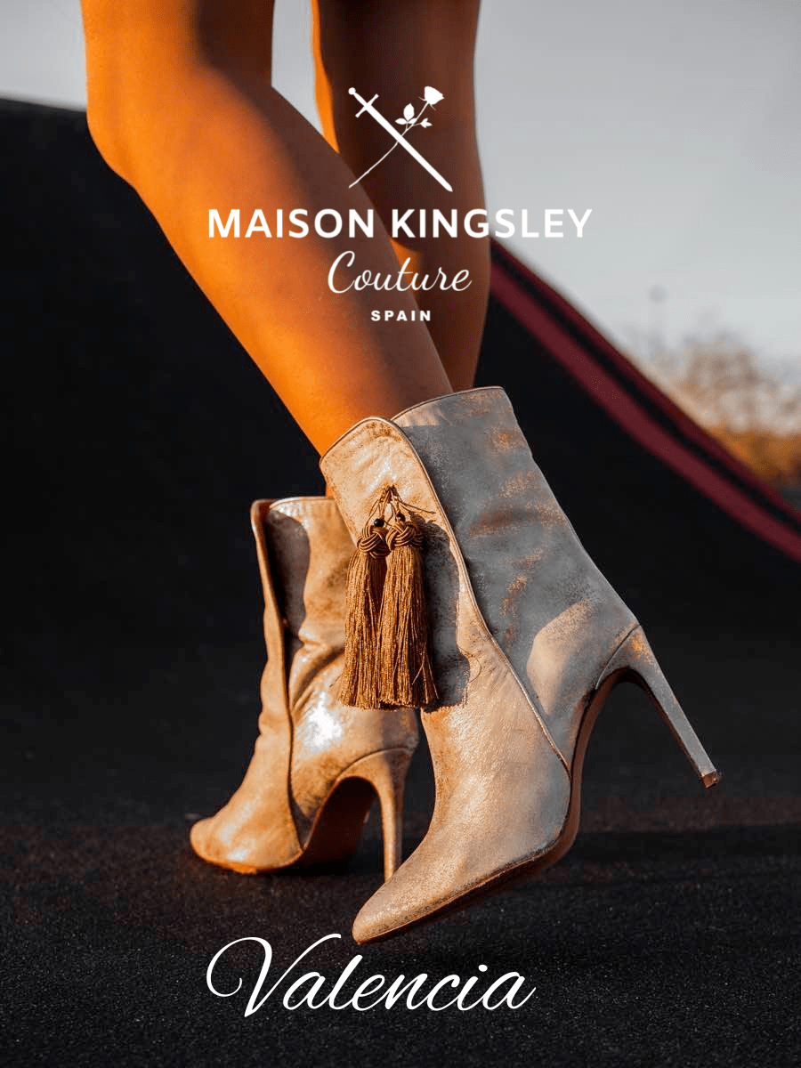 Valencia Boots in Gold - Maison de Kingsley Couture Harmonie et Fureur Spain