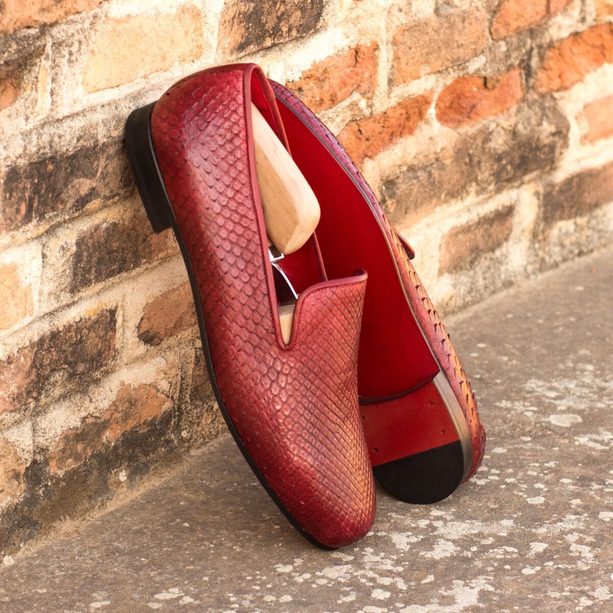 Men's Ronde Red Python Smoking Slippers